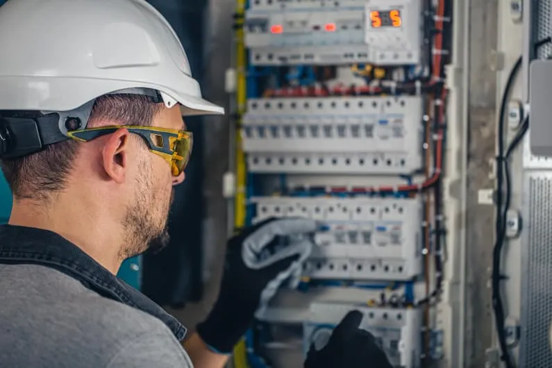 Eletricista Residencial em Diadema SP Reforma Completa na Instalação Elétrica